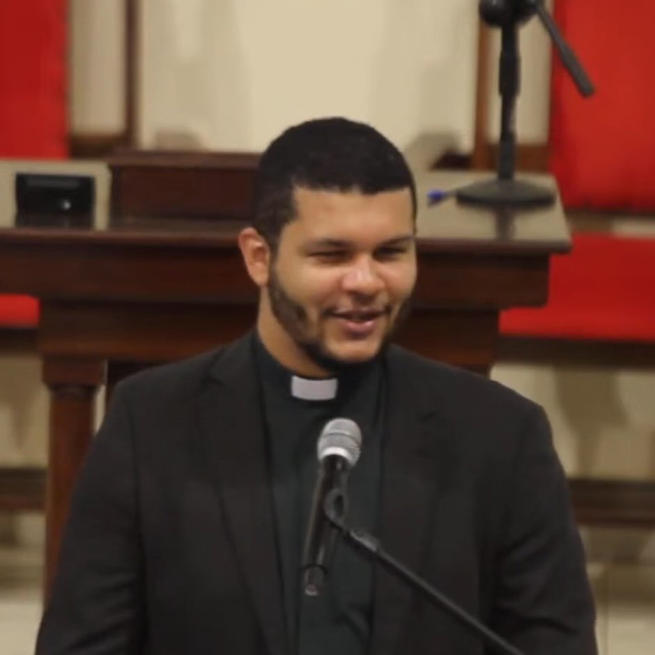 Rev. Marcos Aurélio de Paula Junior 